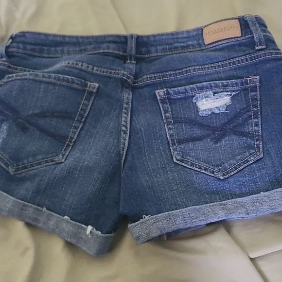 Shorts - Picture 5 of 5